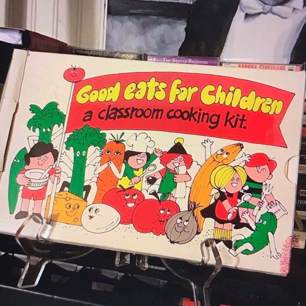 1977 Good Eats for Children - Classroom Cooking Kit (White/Red)